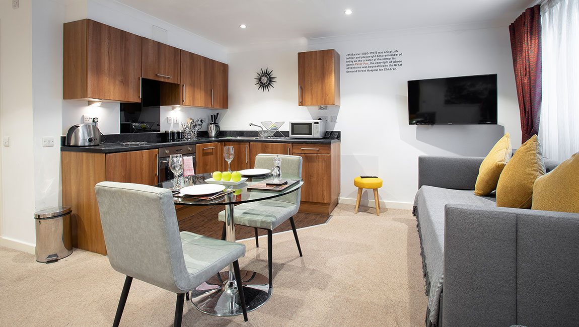 One-Bedroom-Family-Suite-2